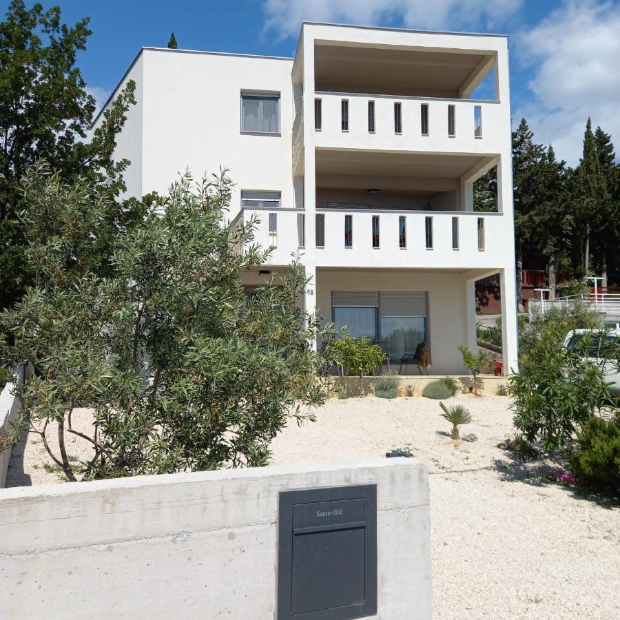 Apartmani Tin Starigrad Exterior photo